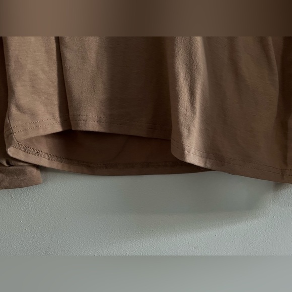 NWT • Hooded Top - Light Chestnut. Size L - Picture 9 of 12